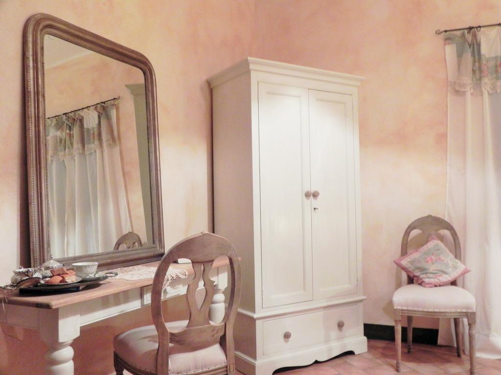 Semproniano Agriturismo Sugheretello חדר תמונה