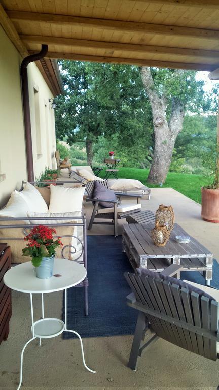 Semproniano Agriturismo Sugheretello מראה חיצוני תמונה
