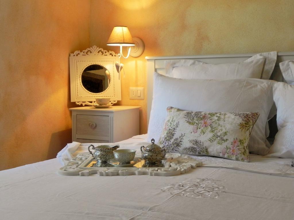 Semproniano Agriturismo Sugheretello חדר תמונה