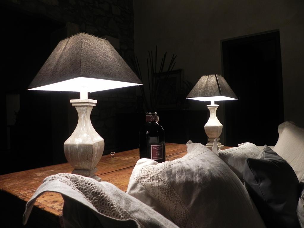 Semproniano Agriturismo Sugheretello מראה חיצוני תמונה