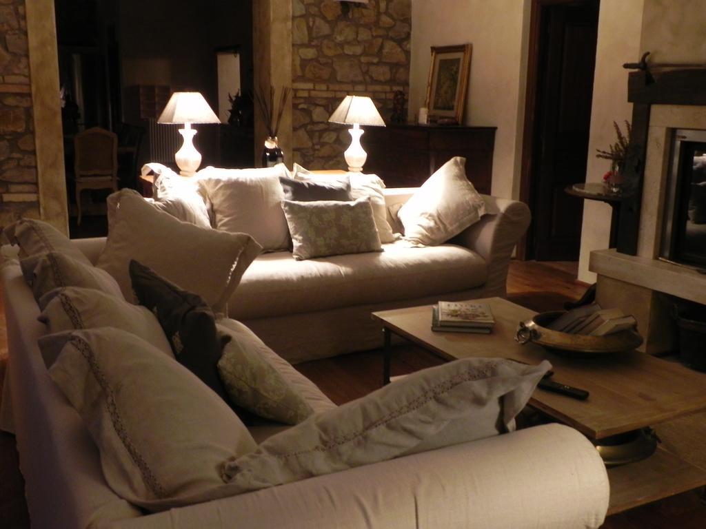 Semproniano Agriturismo Sugheretello מראה חיצוני תמונה