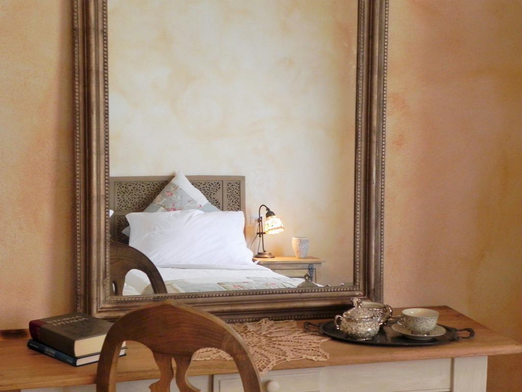 Semproniano Agriturismo Sugheretello חדר תמונה