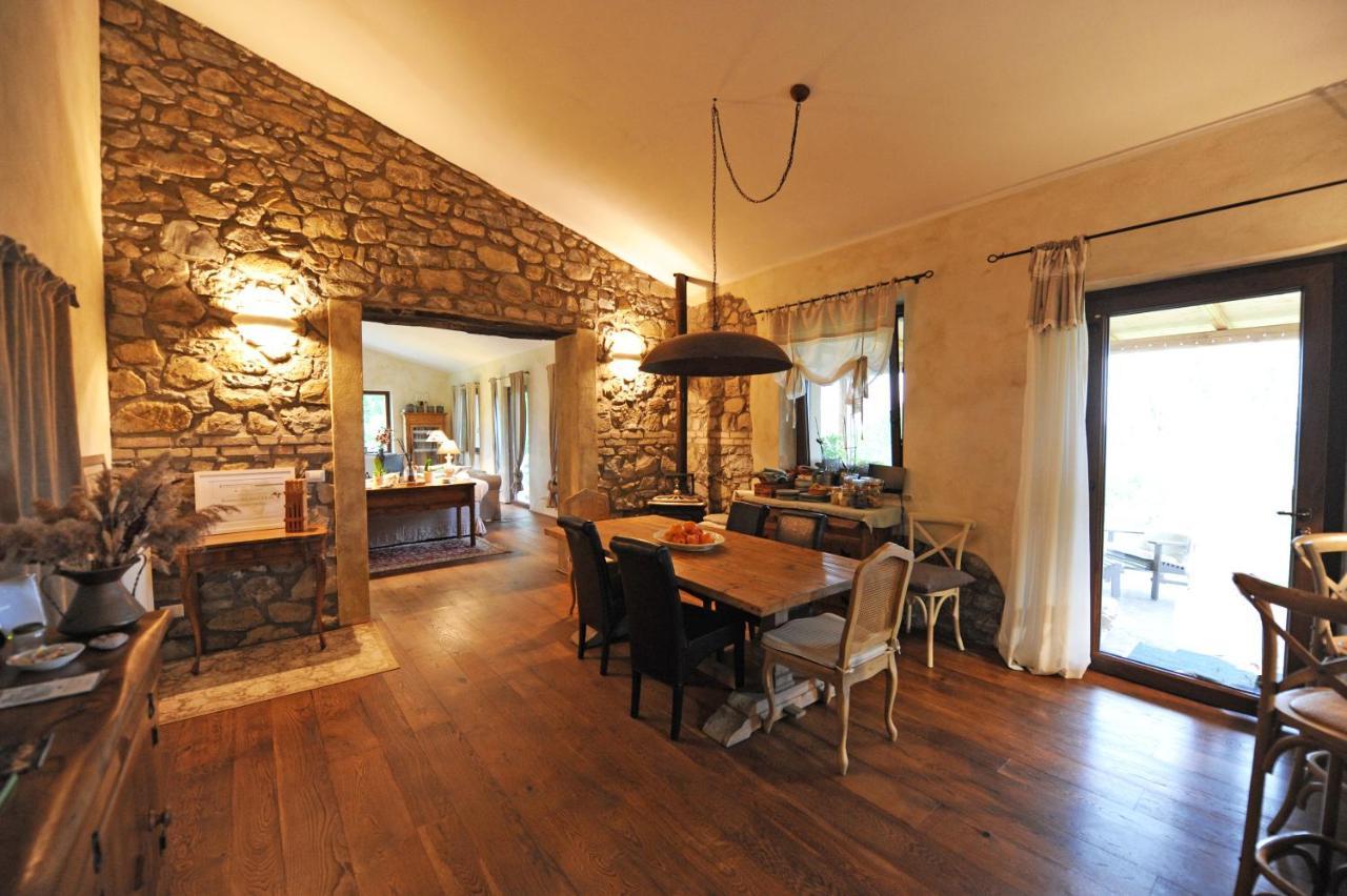 Semproniano Agriturismo Sugheretello מראה חיצוני תמונה